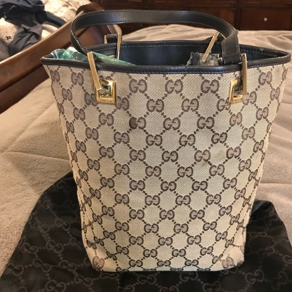 Gucci Bag Medium size excellent condition! - Picture 1 of 5